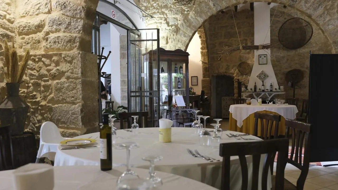 Alloggio per agriturismo Fattoria Manostalla Villa Chiarelli Balestrate Italia